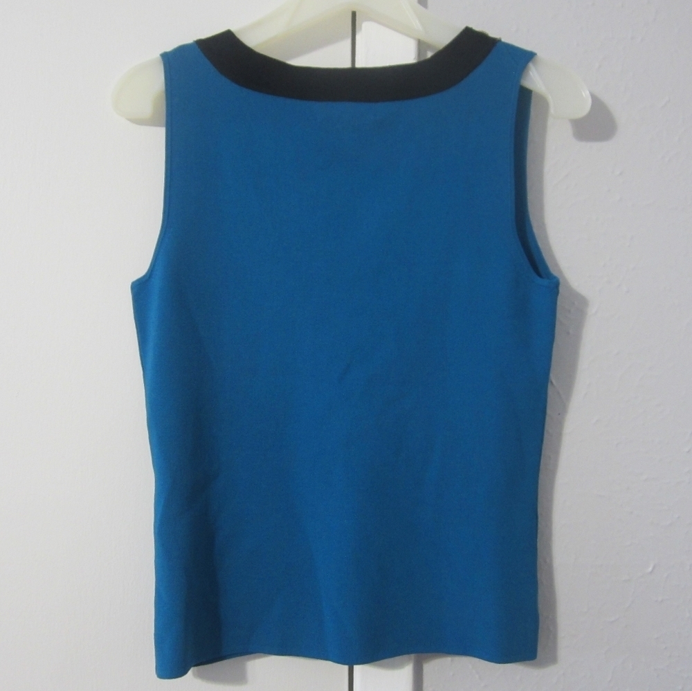 cable & gauge petites women's dress blouse.-with stones around the neck-size ps - Picture 3 of 13